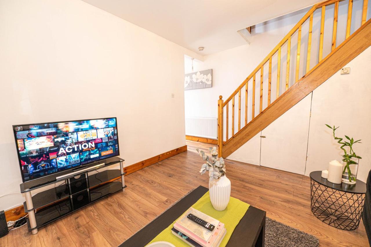 Beautiful 4 Bedrooms House, 7 Walk To Train Station Plumstead  Zewnętrze zdjęcie
